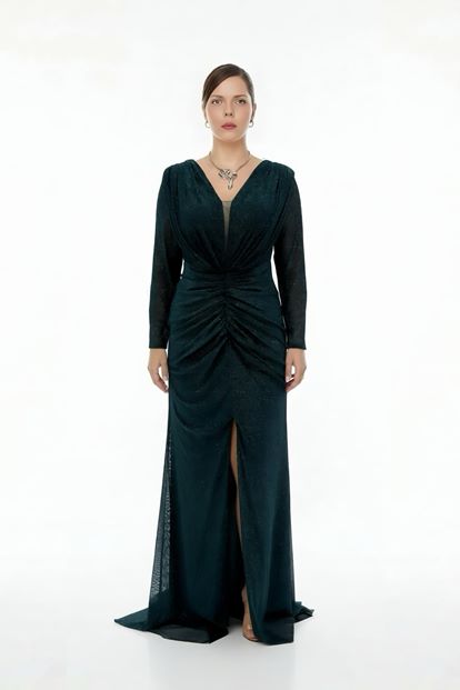 فستان سهرة أخضر زمردي لامع مكشكش بمقاسات كبيرة